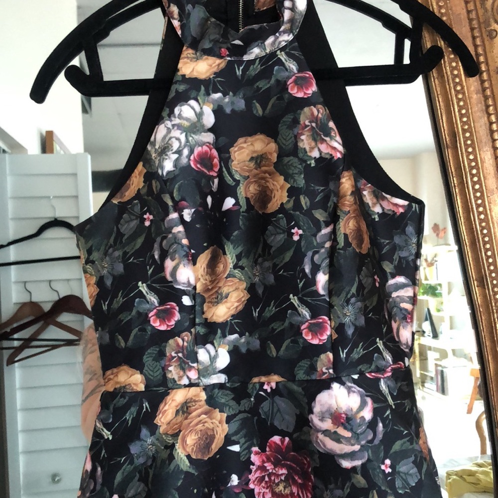 CLOSET CLEANOUT! - Picture 2 of 2